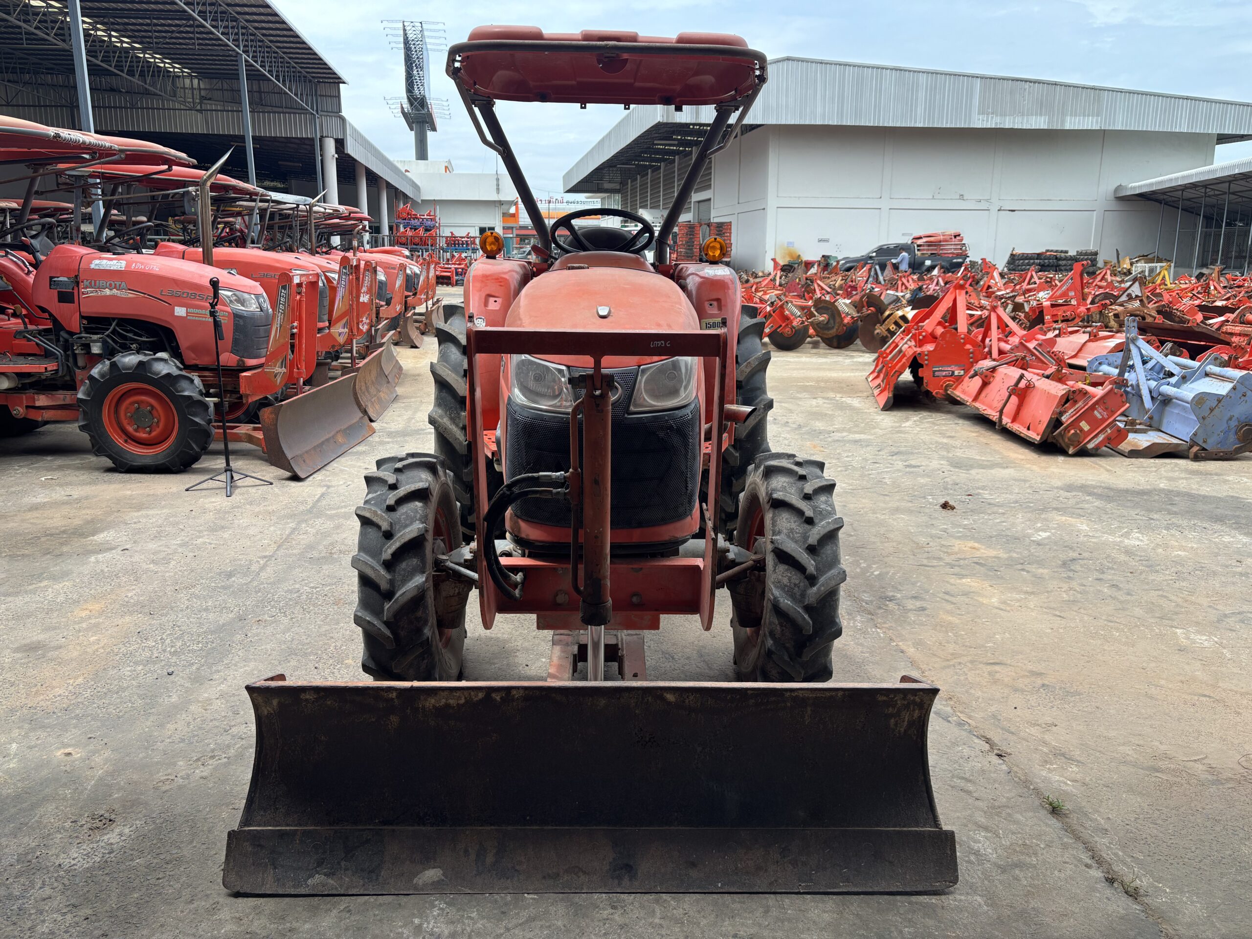 L3608DT used tractor - used-03